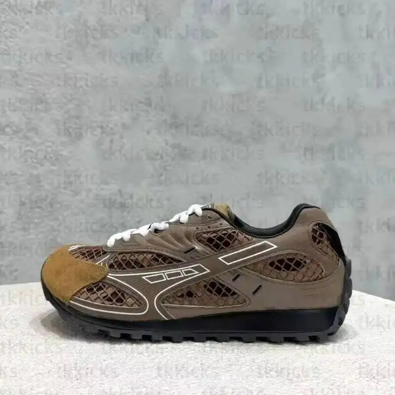 Leather Mesh Running Sneakers For Women And Men Athletic Trainers