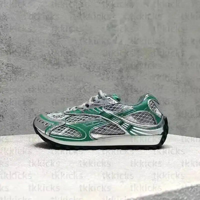 Leather Mesh Running Sneakers For Women And Men Athletic Trainers
